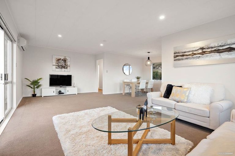 Photo of property in 134 Finlayson Avenue, Clendon Park, Auckland, 2103