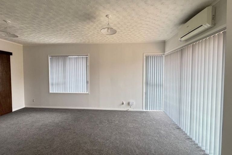 Photo of property in 2/18 Fratley Avenue, Farm Cove, Auckland, 2012