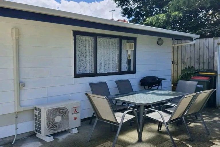 Photo of property in 71 Casuarina Road, Half Moon Bay, Auckland, 2012