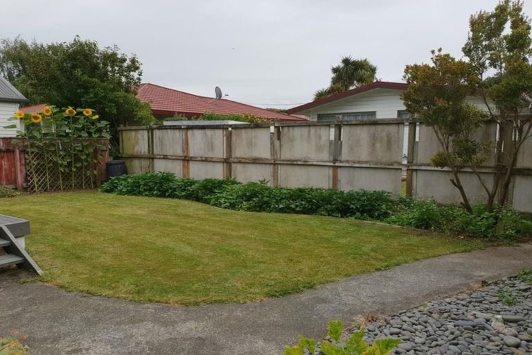 Photo of property in 2/63 Trafalgar Street, Waterloo, Lower Hutt, 5011