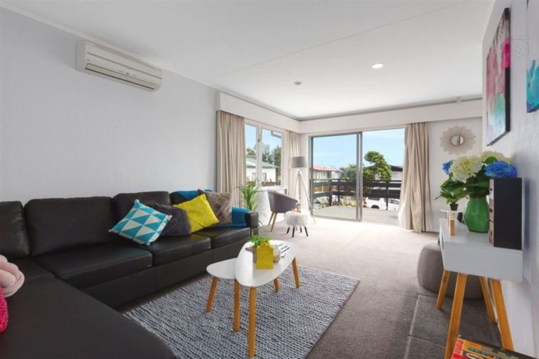 Photo of property in 129 Conclusion Street, Ascot Park, Porirua, 5024