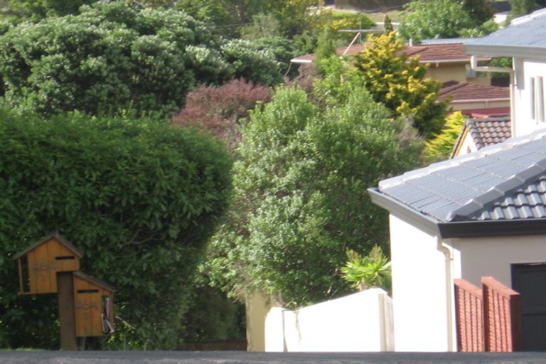 Photo of property in 1/466 Beach Road, Murrays Bay, Auckland, 0630