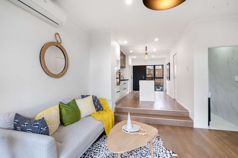 Photo of property in 3/32 Brandon Road, Glen Eden, Auckland, 0602