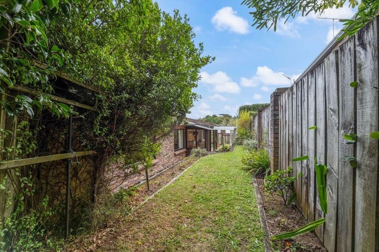 Photo of property in 4 Ruskin Place, Westown, New Plymouth, 4310