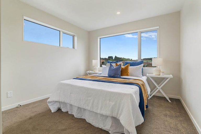 Photo of property in 28 Bine Crescent, Orewa, 0931