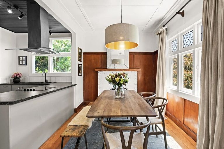 Photo of property in 45 Faraday Street, Hospital Hill, Napier, 4110