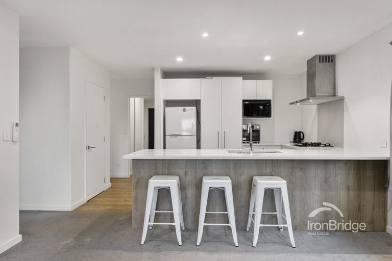 Photo of property in 6 Koral Lane, Broomfield, Christchurch, 8042