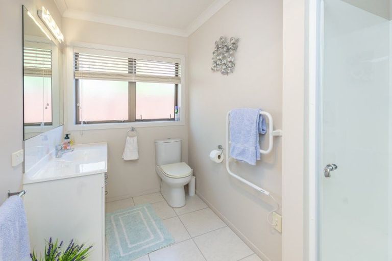 Photo of property in 14 Gilligan Close, College Estate, Whanganui, 4500