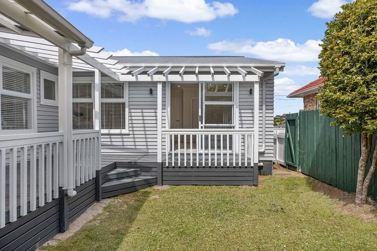 Photo of property in 32 Harapaki Road, Meadowbank, Auckland, 1072