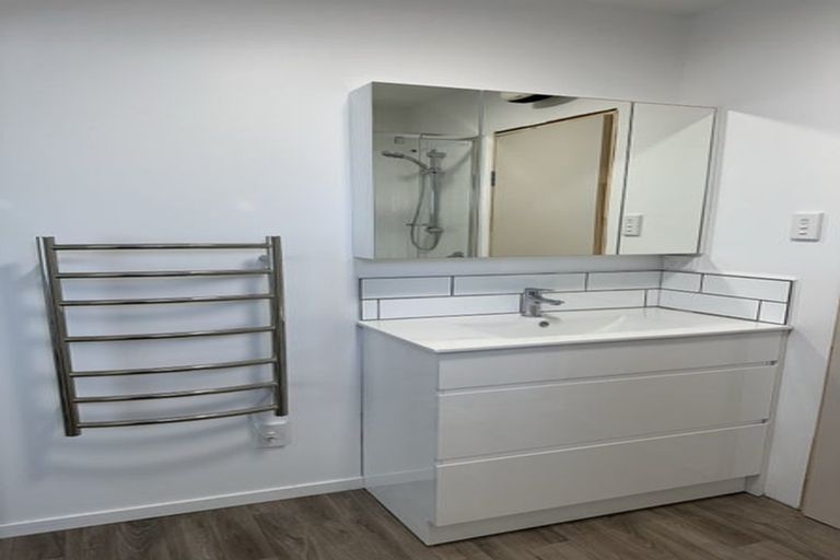 Photo of property in 44 Barnes Road, Redwood, Christchurch, 8051