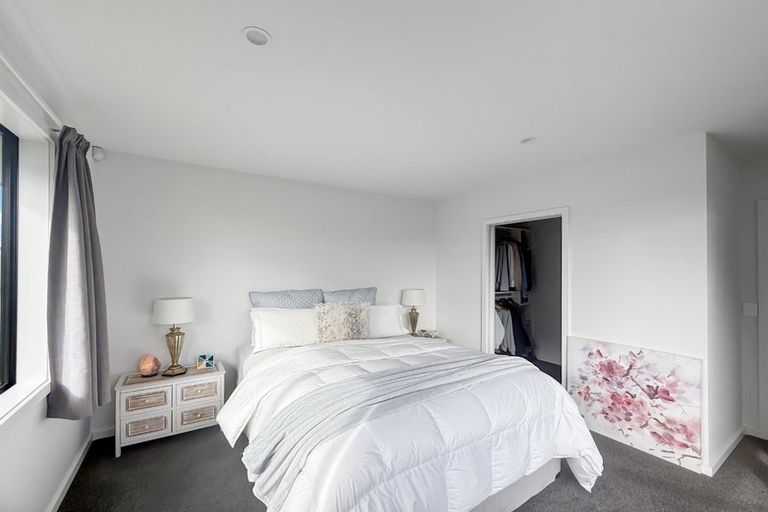 Photo of property in 4 Poroporo Way, Wharewaka, Taupo, 3330