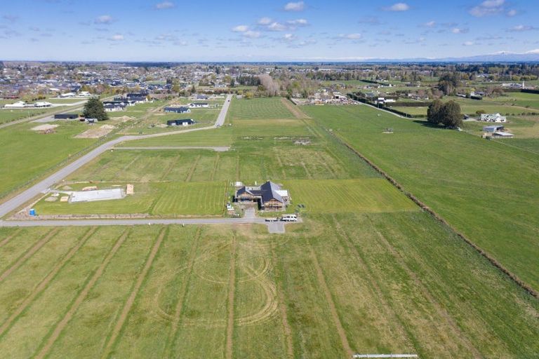 Photo of property in 21 Meadowlands Green, Allenton, 7700