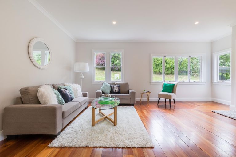 Photo of property in 33 Sunnyvale Road, Swanson, Auckland, 0614