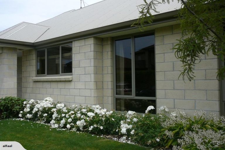 Photo of property in 6 Seclusion Lane, Parklands, Christchurch, 8083