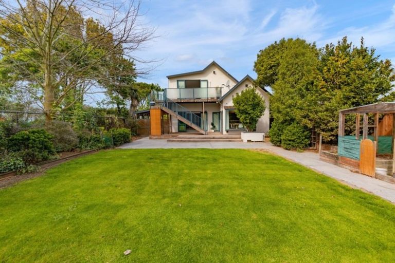 Photo of property in 43 Woodchester Avenue, Richmond, Christchurch, 8013