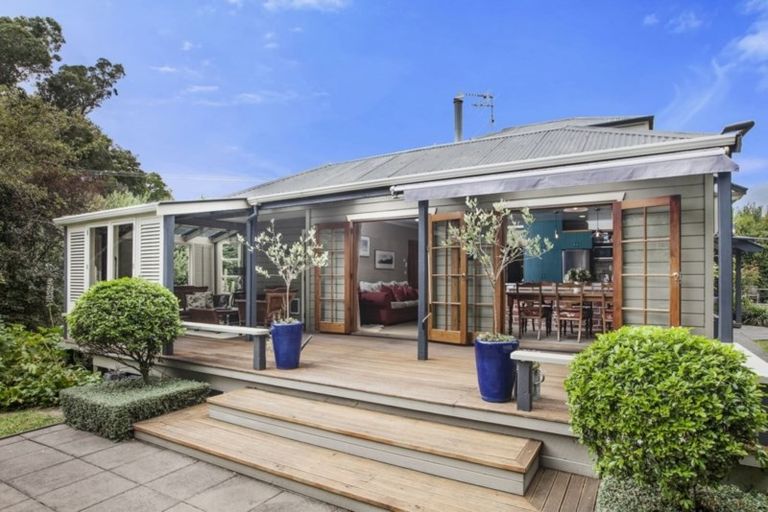 Photo of property in 6 Robinsons Road, Halswell, Christchurch, 7674