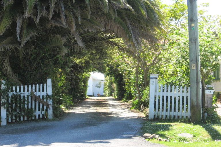 Photo of property in 76 Iranui Road, Inner Kaiti, Gisborne, 4010