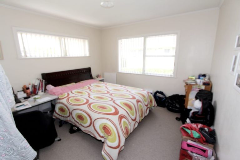 Photo of property in 93 Avondale Road, Avondale, Auckland, 1026