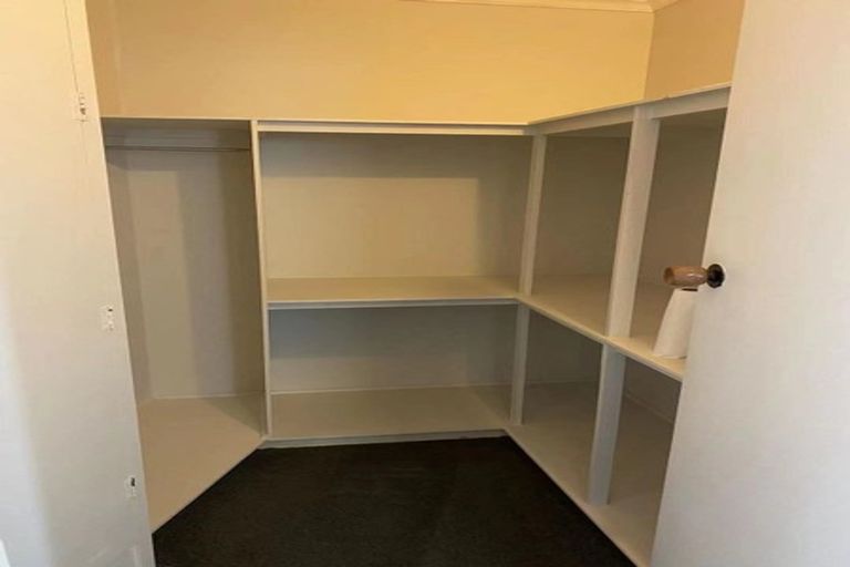 Photo of property in 8 Kay Drive, Blockhouse Bay, Auckland, 0600
