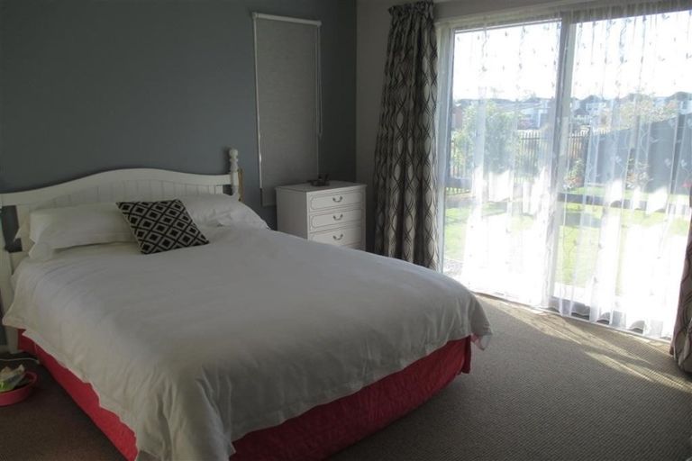 Photo of property in 43 Te Whenu Crescent, Marshland, Christchurch, 8083