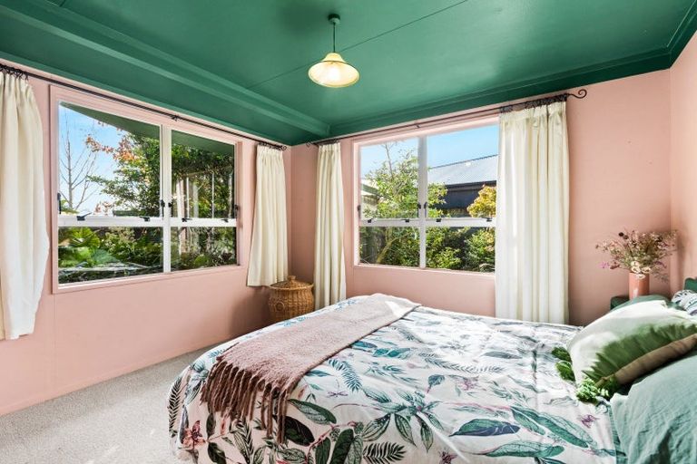 Photo of property in 12b Saint Hill Lane, Havelock North, 4130