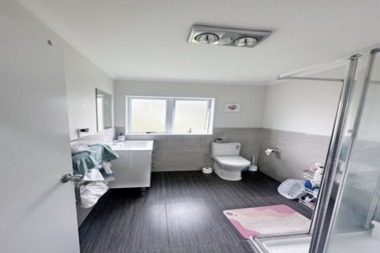 Photo of property in 23 Addison Drive, Glendene, Auckland, 0602