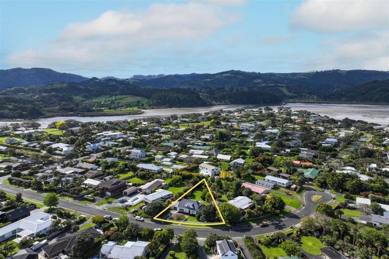 Photo of property in 11 Waimanu Place, Point Wells, Warkworth, 0986