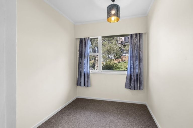 Photo of property in 3 Thames Street, Welbourn, New Plymouth, 4310