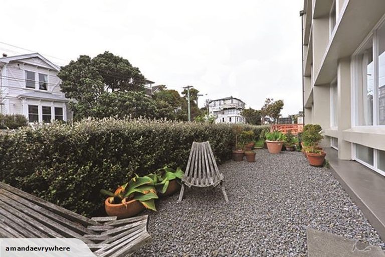 Photo of property in Embassy Court, 72 Brougham Street, Mount Victoria, Wellington, 6011