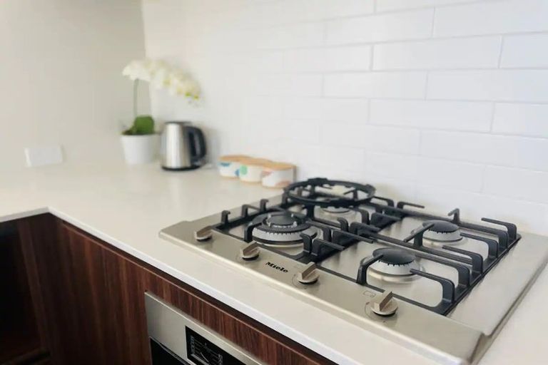 Photo of property in 2/735 East Coast Road, Browns Bay, Auckland, 0630