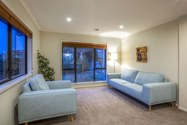 Photo of property in 59 Aotea Drive, Aotea, Porirua, 5024