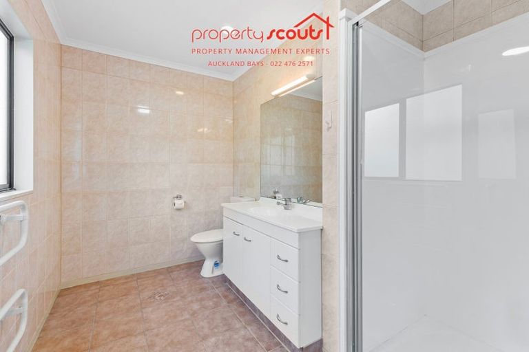 Photo of property in 9/6 Sunnydale Place, Oteha, Auckland, 0632