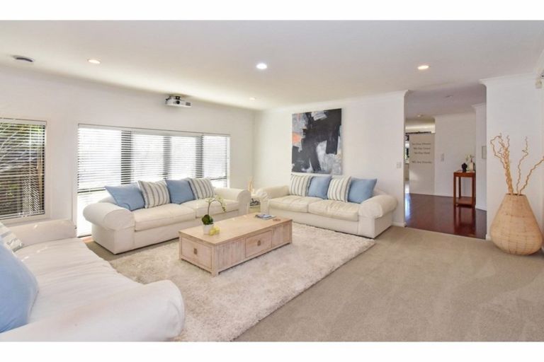 Photo of property in 21 Del Mar Court, Shamrock Park, Auckland, 2016