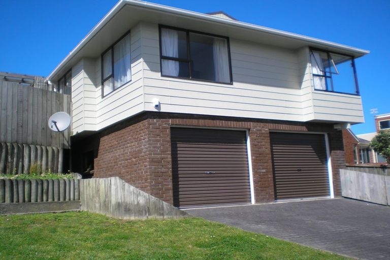 Photo of property in 15 Welland Place, Island Bay, Wellington, 6023