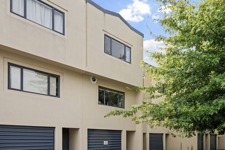 Photo of property in 6/337 Armagh Street, Linwood, Christchurch, 8011