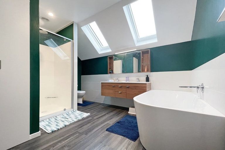 Photo of property in 1/44 Randwick Crescent, Moera, Lower Hutt, 5010