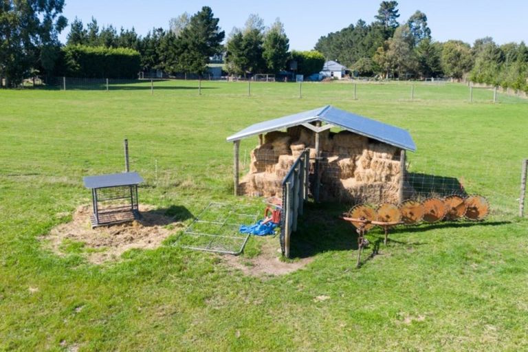 Photo of property in 17 Hekeao Road, Surrey Hills, Ashburton, 7778