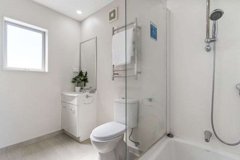 Photo of property in 35 Divide Loop, Takanini, 2112