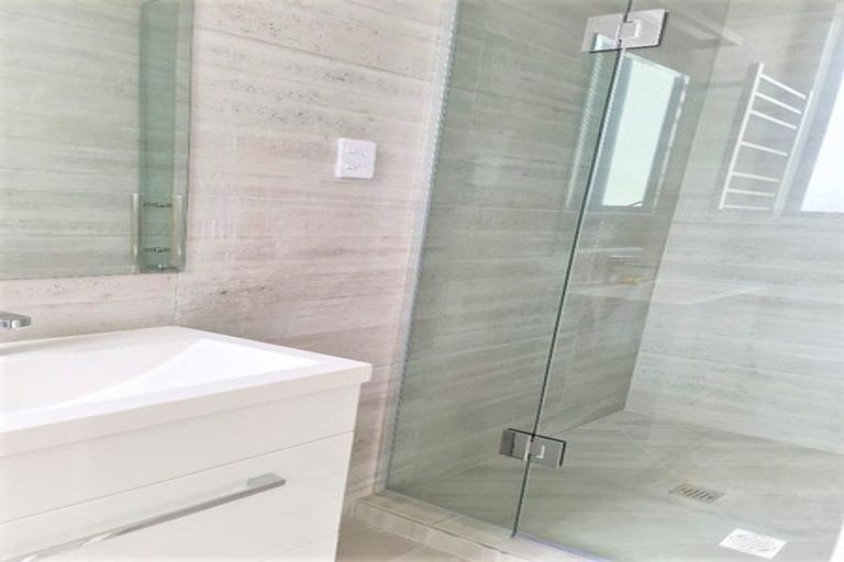 Photo of property in 1 Waka Street, Albany Heights, Auckland, 0632