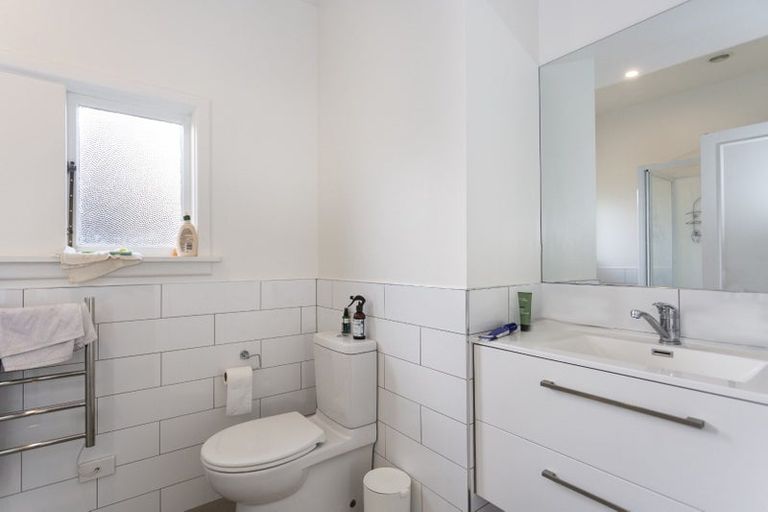 Photo of property in 52 Paparoa Street, Papanui, Christchurch, 8053