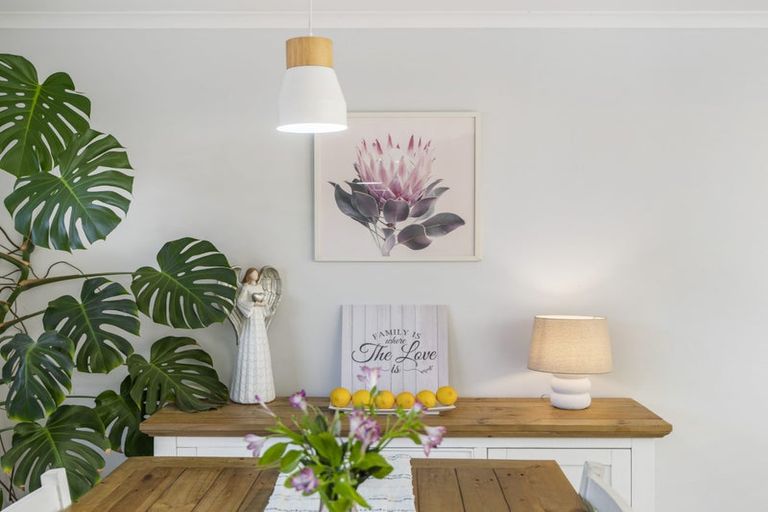 Photo of property in 20 Milson Drive, Papakura, 2110