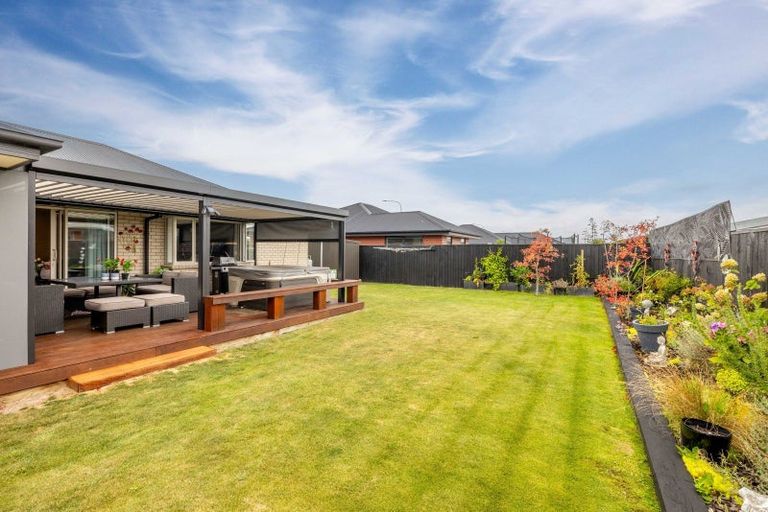 Photo of property in 122 Northbrook Road, Rangiora, 7400