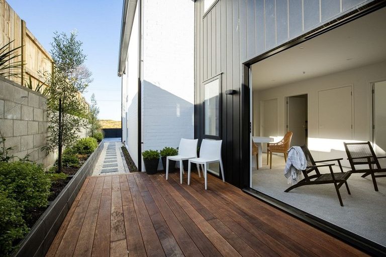 Photo of property in 992a Papamoa Beach Road, Papamoa Beach, 3118