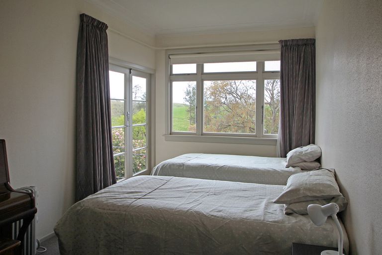 Photo of property in 14 Solway Street, Holmes Hill, Oamaru, 9401