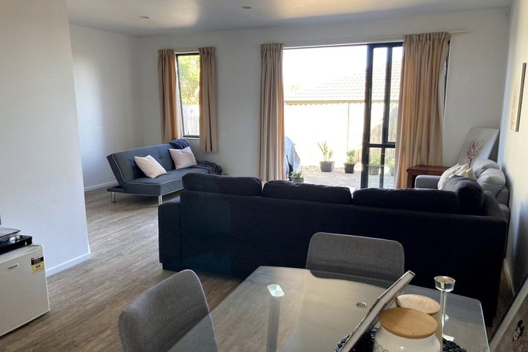 Photo of property in 25/22 Northcross Drive, Oteha, Auckland, 0632