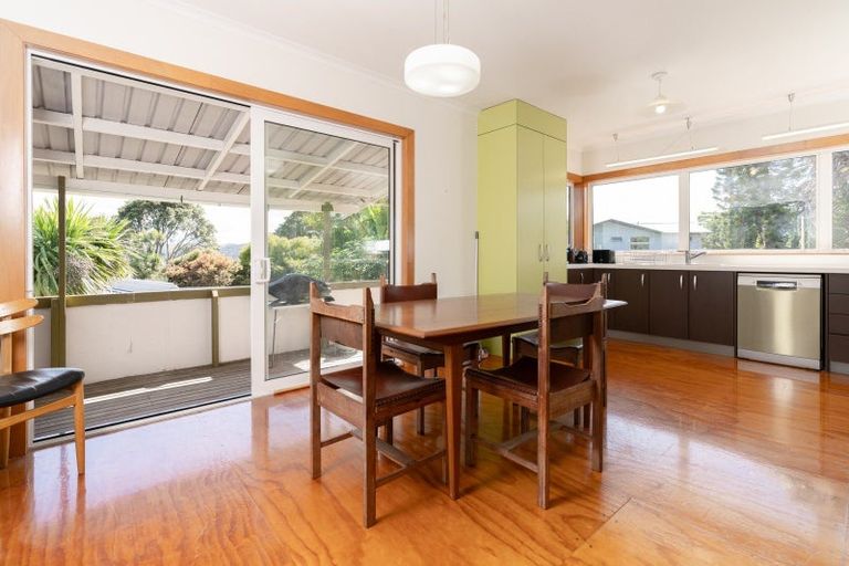 Photo of property in 61 Lorenzen Bay Road, Raglan, 3225