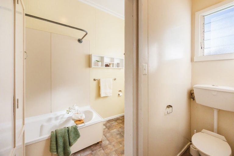 Photo of property in 285 Fitzherbert Avenue, West End, Palmerston North, 4410