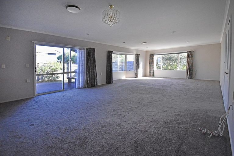 Photo of property in 2/17 Puriri Street, Hilltop, Taupo, 3330