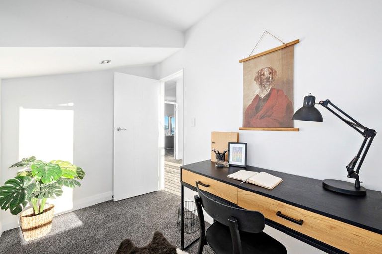 Photo of property in 127 Homebush Road, Khandallah, Wellington, 6035