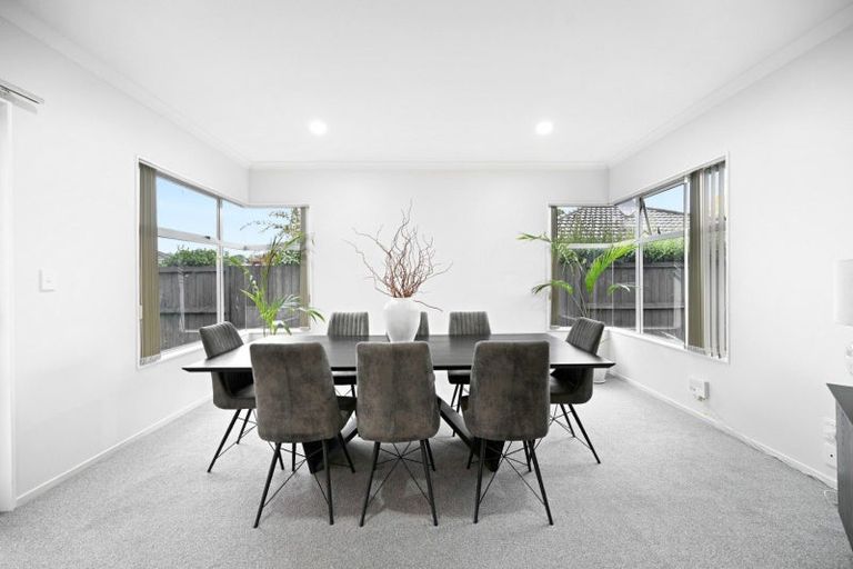 Photo of property in 31 Mickelson Avenue, Rototuna, Hamilton, 3210